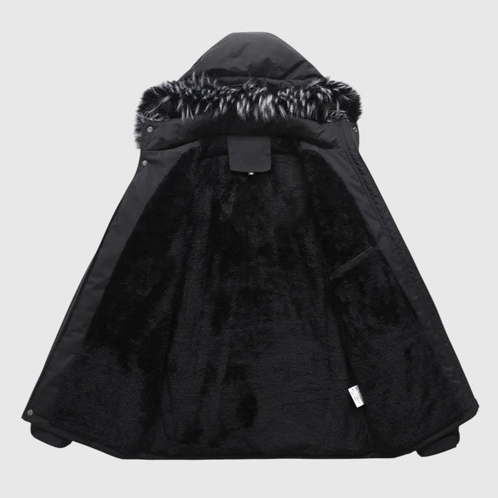 Marek – Quiltet jakke med hætte og funktionelle detaljer